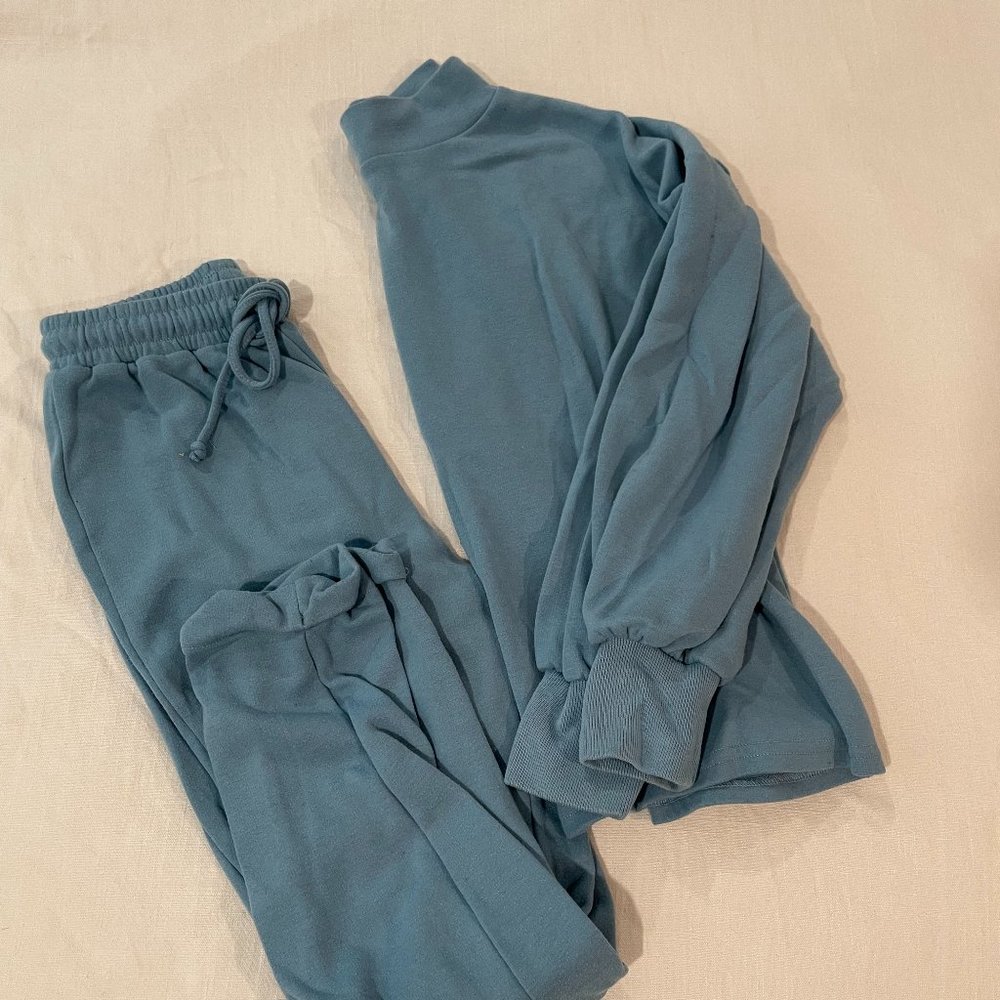 Women's lounge wear set